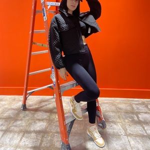 Jordan 1 Low SE
Twine Orange Quartz Corduroy (Women's)